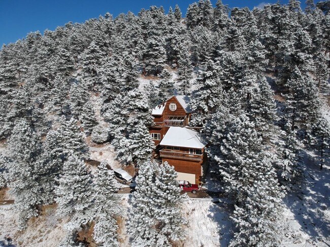 Foto del edificio - Coming Soon! 5 Bedroom Mountain Retreat Cl...
