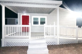 Building Photo - 4032 Pershing Ave