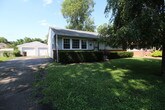 Primary Photo - Renovated three bedroom in Lyndon!