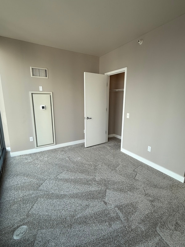 Photo - 11 W Grand Ave Apartment