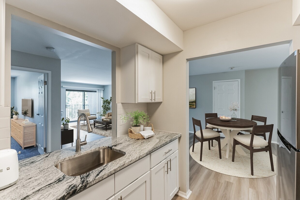 Primary Photo - Eagle Rock Apartments at Framingham