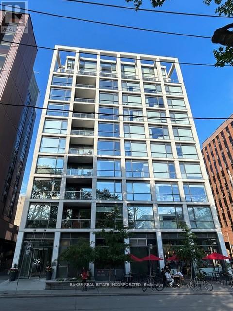 Building Photo - 39 Brant St