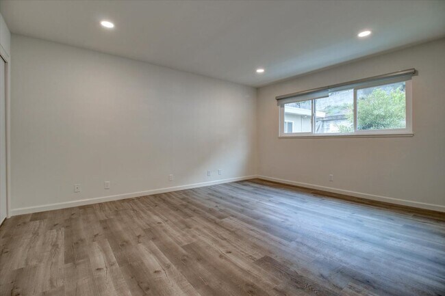 Foto del edificio - 570 Boden Way