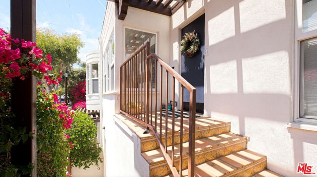 Building Photo - 5351 Packard St