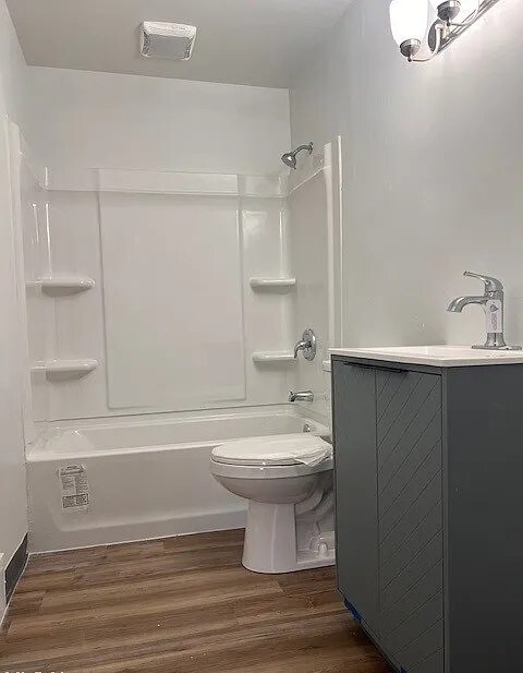 Baño - 1340 Aberdeen Ave