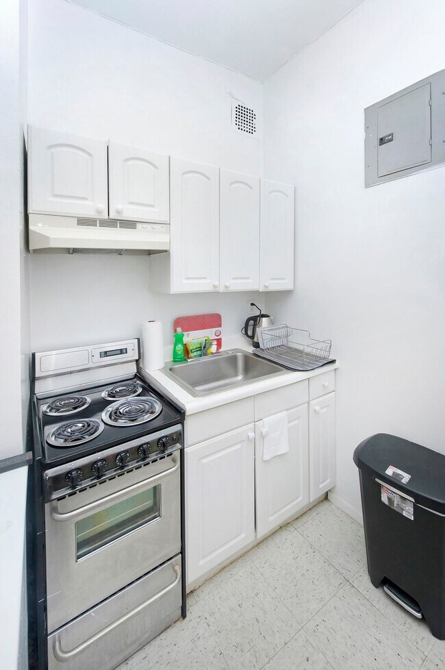 Foto del edificio - 215 B E 95th St
