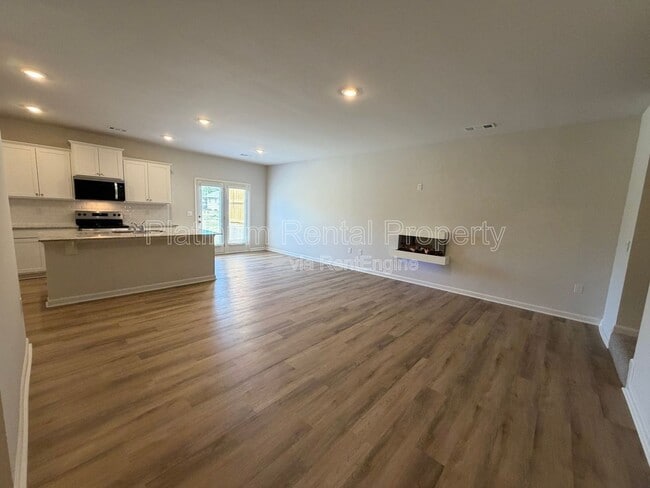 Foto del edificio - 54 Rustin Rdg