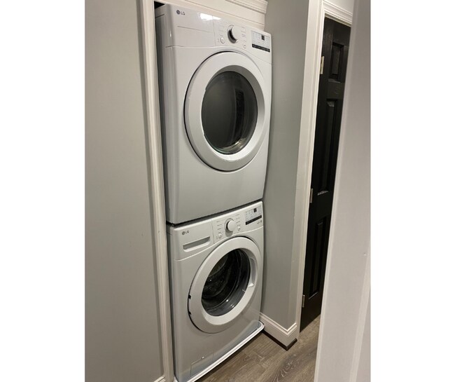 Foto del edificio - 823 N Woodington Rd