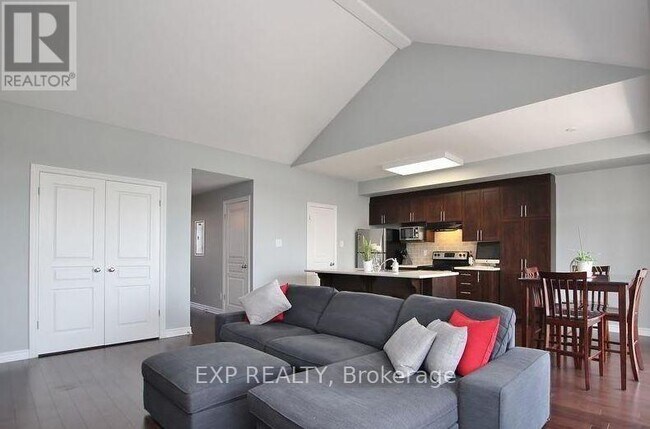 Photo du bâtiment - 3789 Canyon Walk Dr