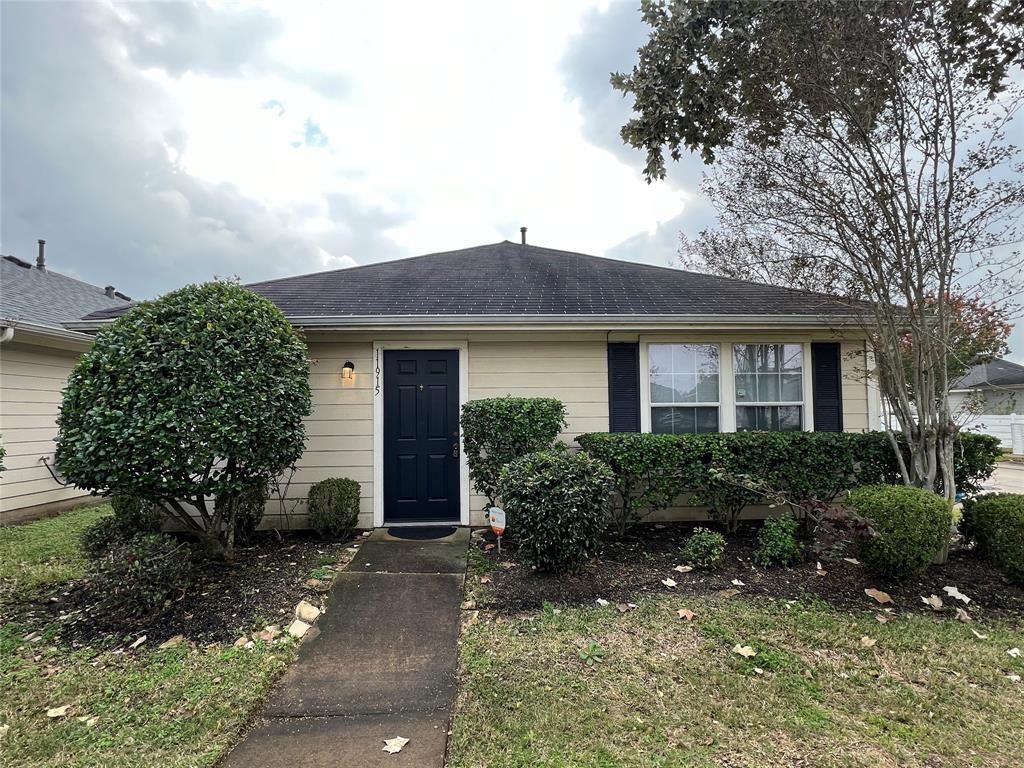 Foto principal - 11915 Chanteloup Dr