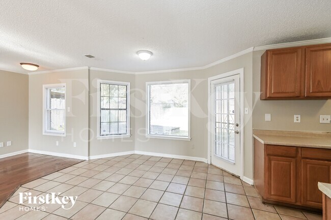 Foto del edificio - 4845 Blue Wing St