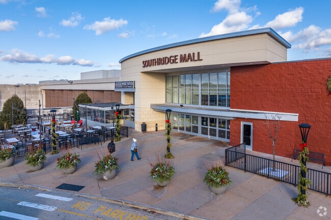 Southridge shopping mall is just north of Greendale.