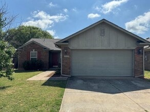 Building Photo - 2609 Ga Zump Dr