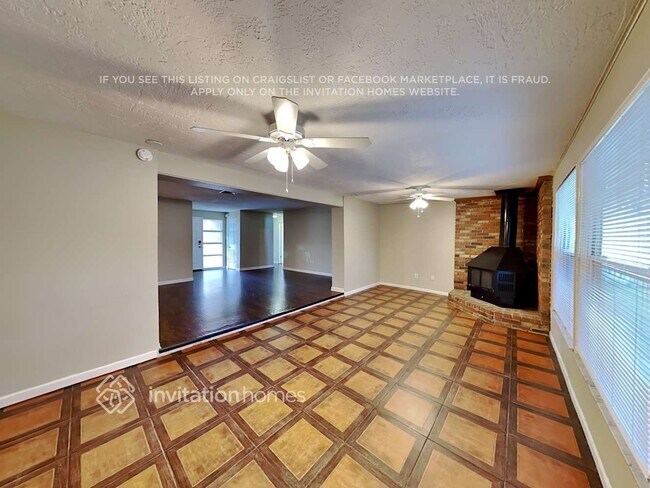 Foto del edificio - 1926 Valley Dr