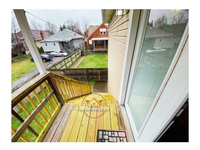 Foto del edificio - 2nd Street