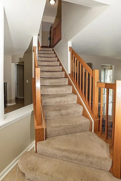 Building Photo - 1702 Saint Ann Dr