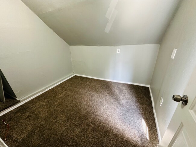 Foto del edificio - 8710 Vineyard Ave