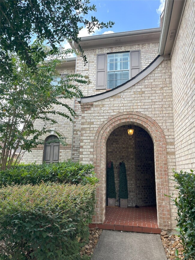 Foto del edificio - 4610 Sterling Wood Way