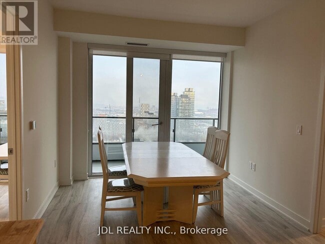 Building Photo - 70 Princess St