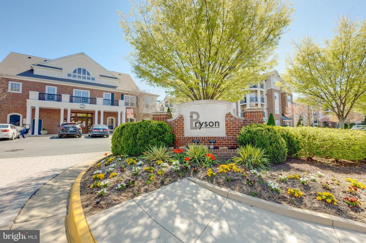 12913 Centre Park Cir Unit 109, Herndon, VA 20171 Room for Rent in