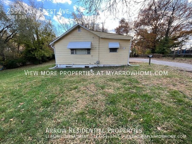 Building Photo - 2552 Oakcrest Ave