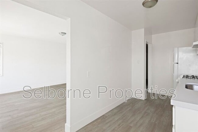 Building Photo - 369 Colusa Ave