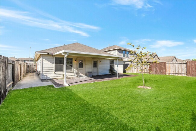 Building Photo - 2023 Louetta Mist Dr