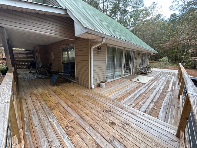 Building Photo - 109 Loon Trail