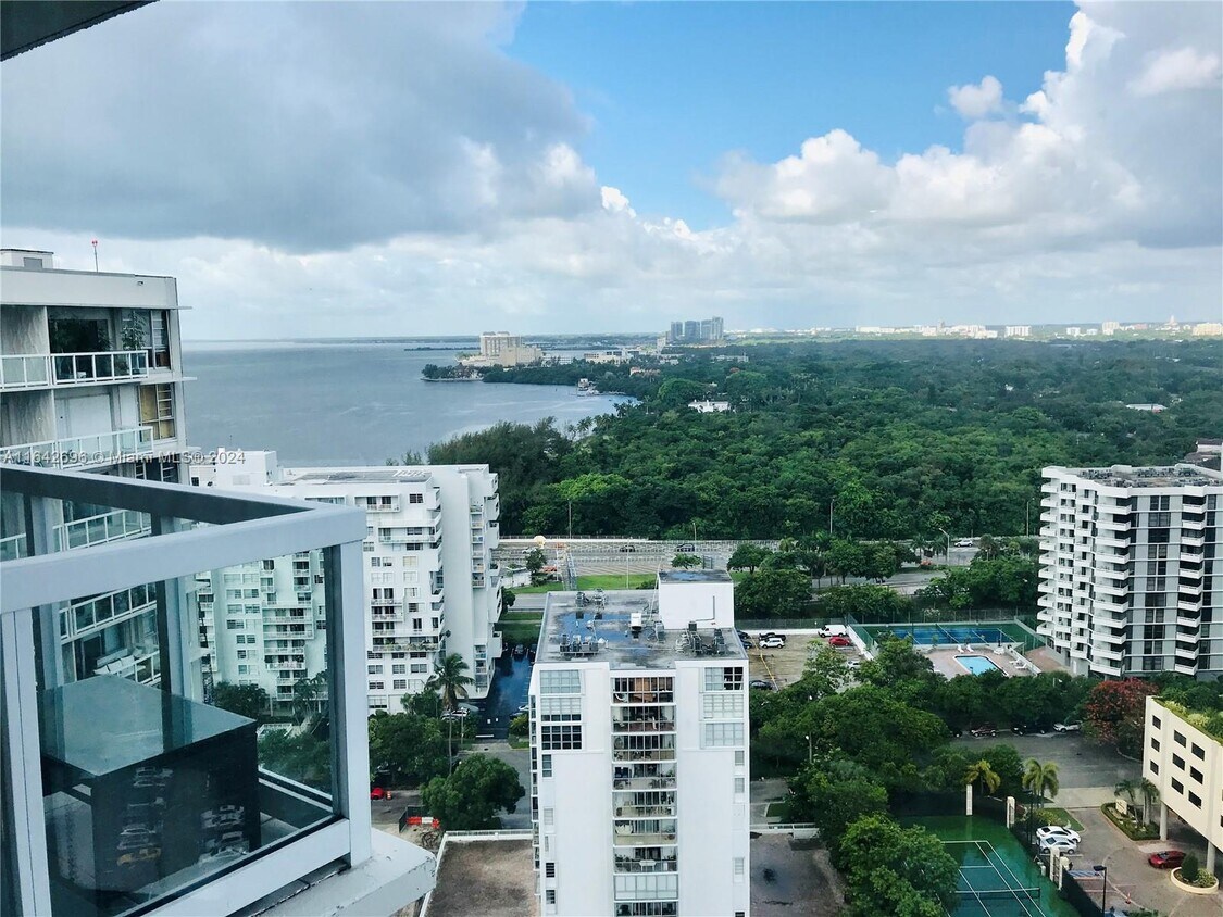 Primary Photo - 2451 Brickell Ave