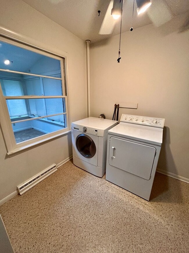 Foto del edificio - 3 Bed 2 Bath Ranch Home In Lancaster