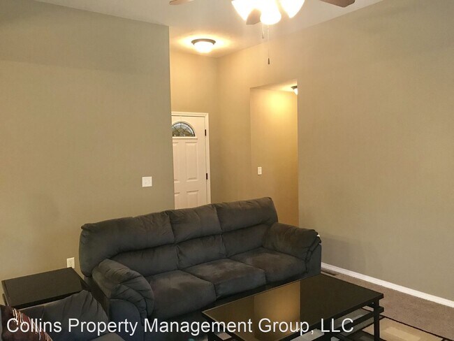 Foto del edificio - 3 br, 2 bath House - 2121 S. Fisk Ave.