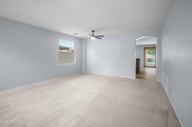 Foto del edificio - 8352 W Molly Ln
