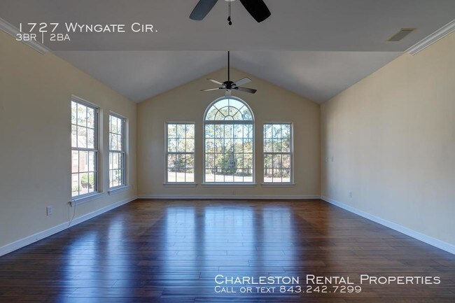 Foto del edificio - 1727 Wyngate Cir