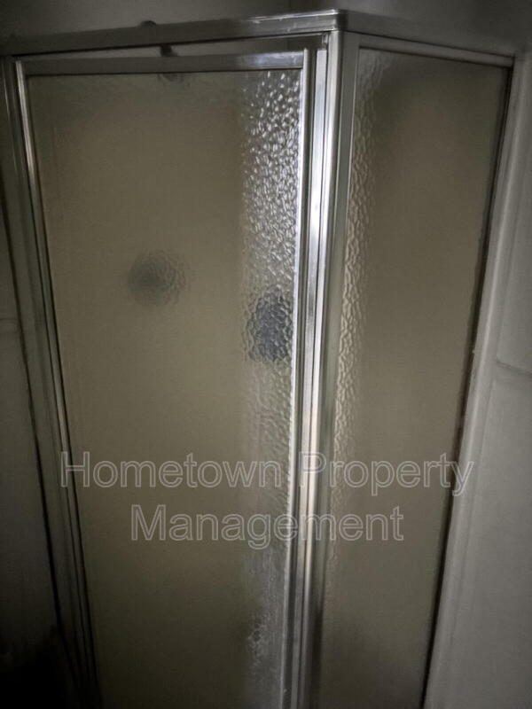 Foto del edificio - 319 E Sunbury St