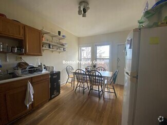 Building Photo - 130 Calumet St