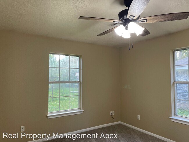 Foto del edificio - 3 br, 2 bath House - 1209 Forrest St.