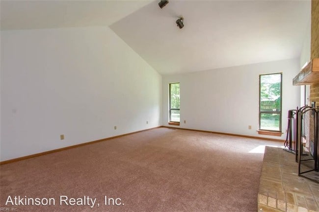 Building Photo - 4 br, 2 bath House - 810 Woodrow Court