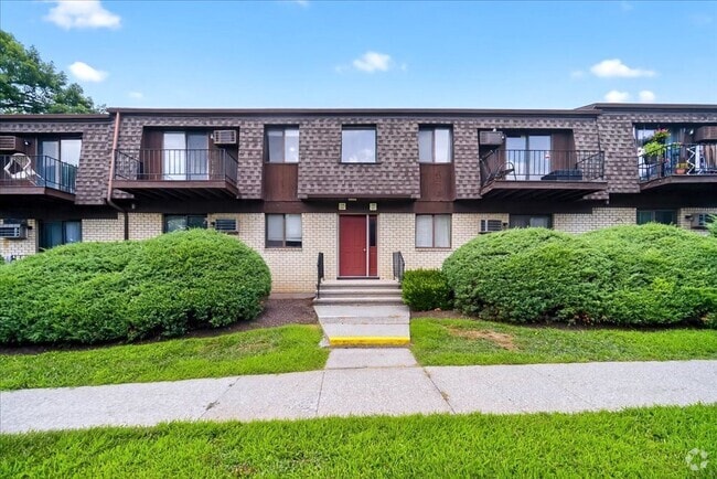 Building Photo - 1408 Cherry Hill Dr