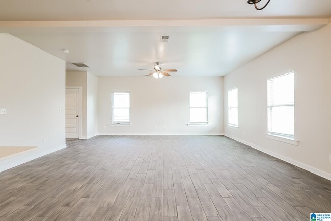 Building Photo - 295 Ridgeview Cir