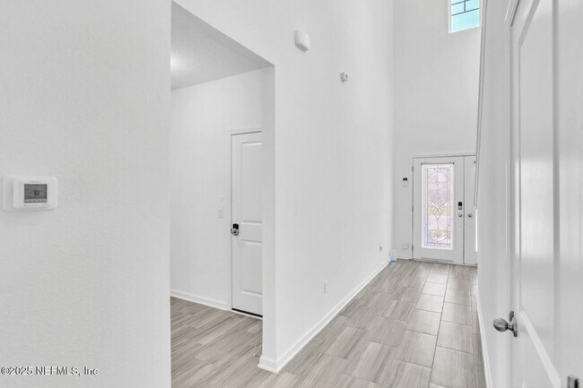 Foto del edificio - 128 Wineberry Ln