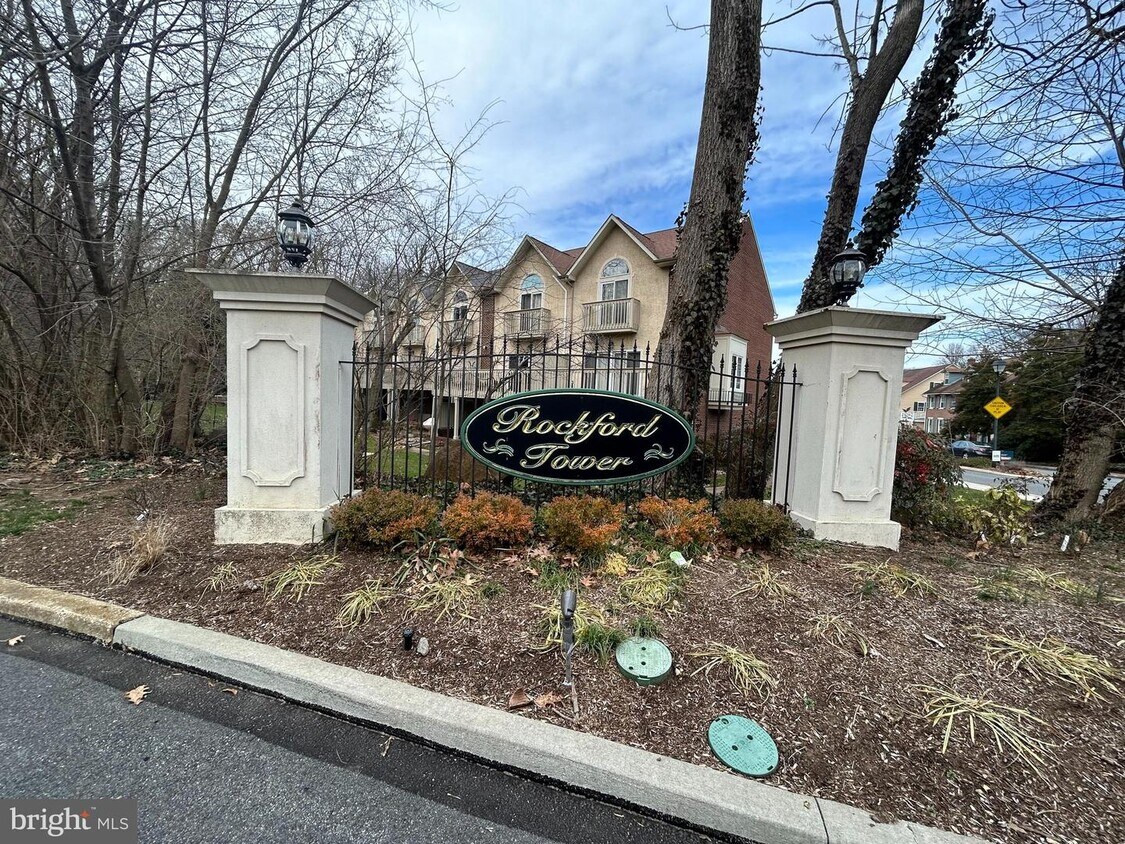 7 Rockford Rd Unit B016, Wilmington, DE 19806 Room for Rent in