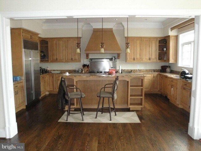 Building Photo - 6841 Wilson Ln