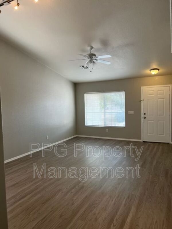 Building Photo - 18053 N 111th Dr