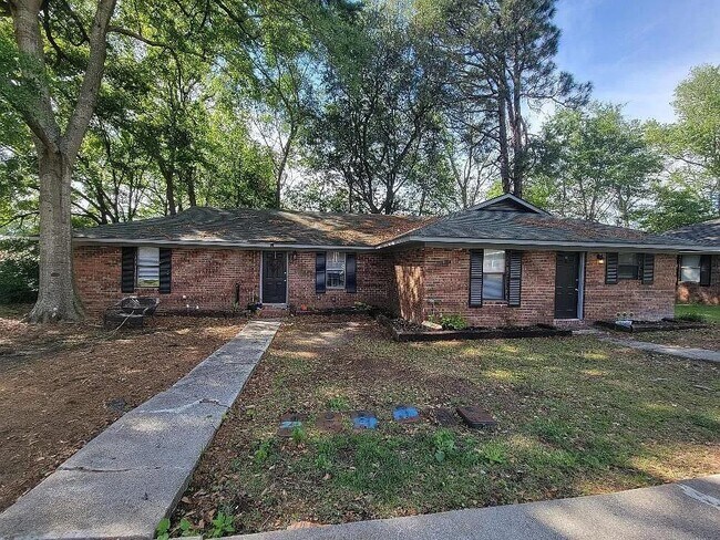 Foto del edificio - 19 Pinewood Ct