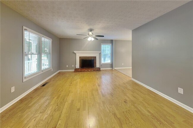 Foto del edificio - 211 Mill Pointe Dr