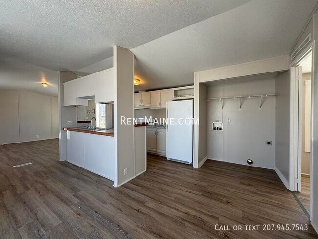 Building Photo - 125 F St