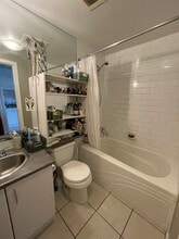 Building Photo - 409 Swift St