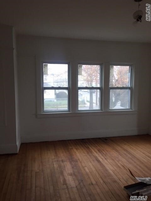 Foto del edificio - 216-22-216110 110th Ave