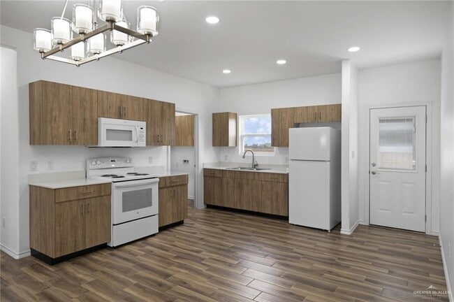 Building Photo - 1504 Unity Dr