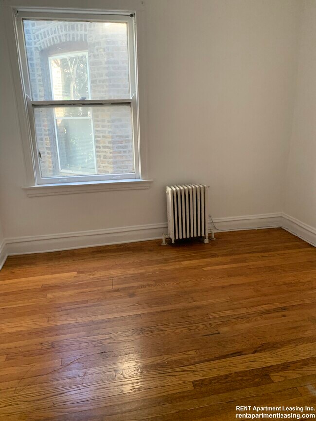 Foto del edificio - 4906 N Monticello Ave